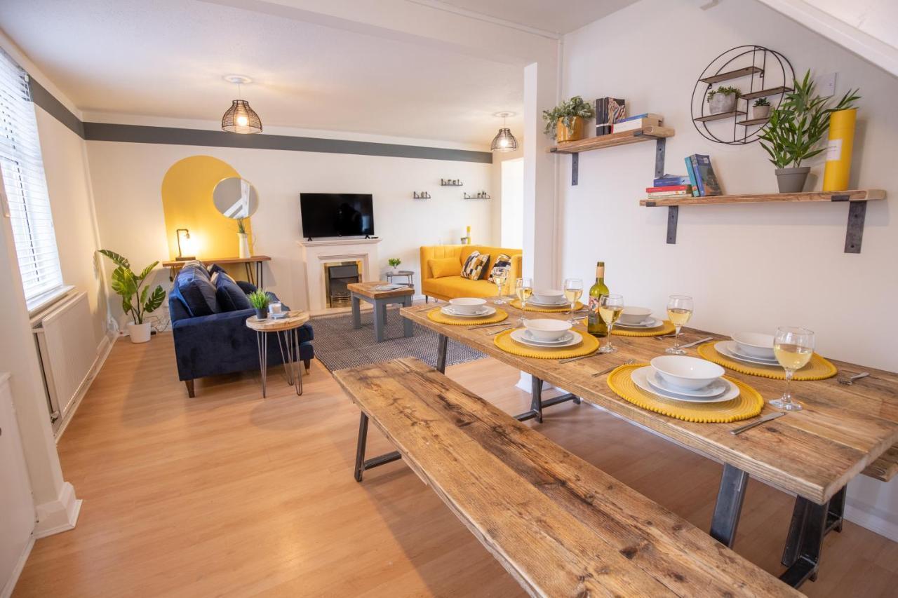 Saltbox Properties- Large!! 3 Bed, 3 Bath House, Parking, Fast Wifi, Town Centre Location! Sleeps 6 애쉬비드라주크 외부 사진