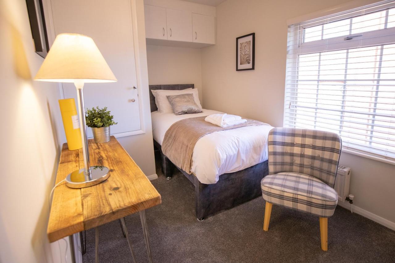 Saltbox Properties- Large!! 3 Bed, 3 Bath House, Parking, Fast Wifi, Town Centre Location! Sleeps 6 애쉬비드라주크 외부 사진