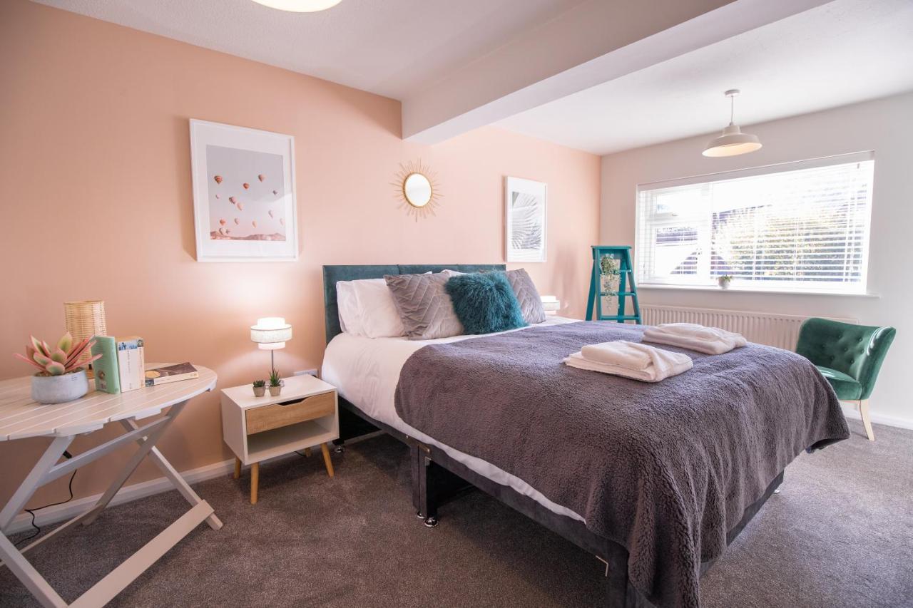 Saltbox Properties- Large!! 3 Bed, 3 Bath House, Parking, Fast Wifi, Town Centre Location! Sleeps 6 애쉬비드라주크 외부 사진