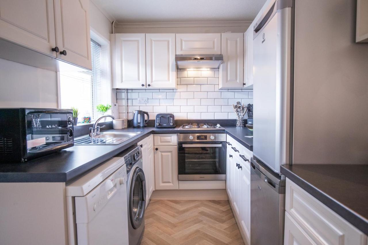 Saltbox Properties- Large!! 3 Bed, 3 Bath House, Parking, Fast Wifi, Town Centre Location! Sleeps 6 애쉬비드라주크 외부 사진