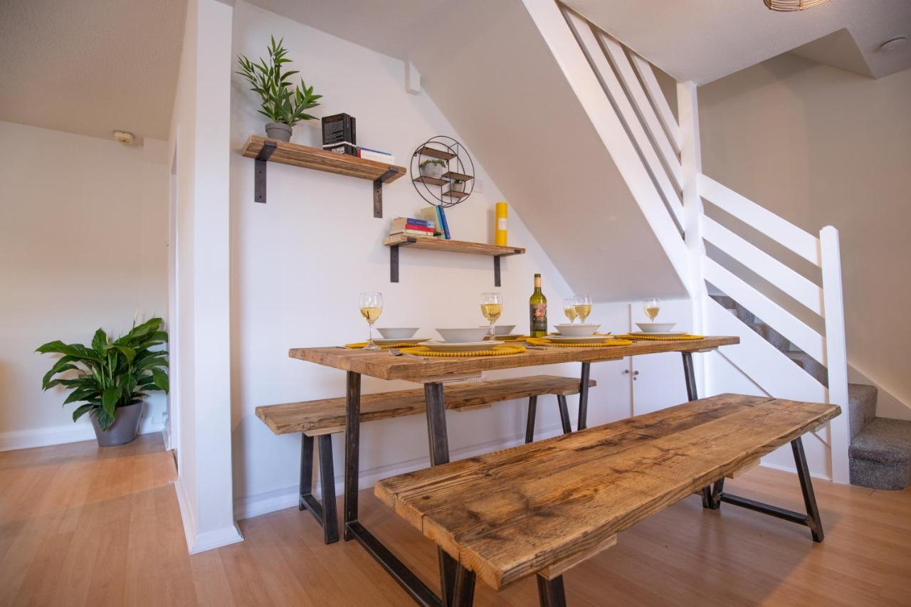 Saltbox Properties- Large!! 3 Bed, 3 Bath House, Parking, Fast Wifi, Town Centre Location! Sleeps 6 애쉬비드라주크 외부 사진