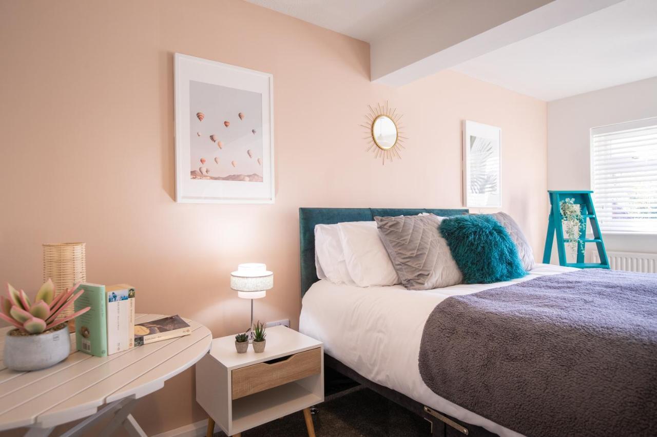 Saltbox Properties- Large!! 3 Bed, 3 Bath House, Parking, Fast Wifi, Town Centre Location! Sleeps 6 애쉬비드라주크 외부 사진