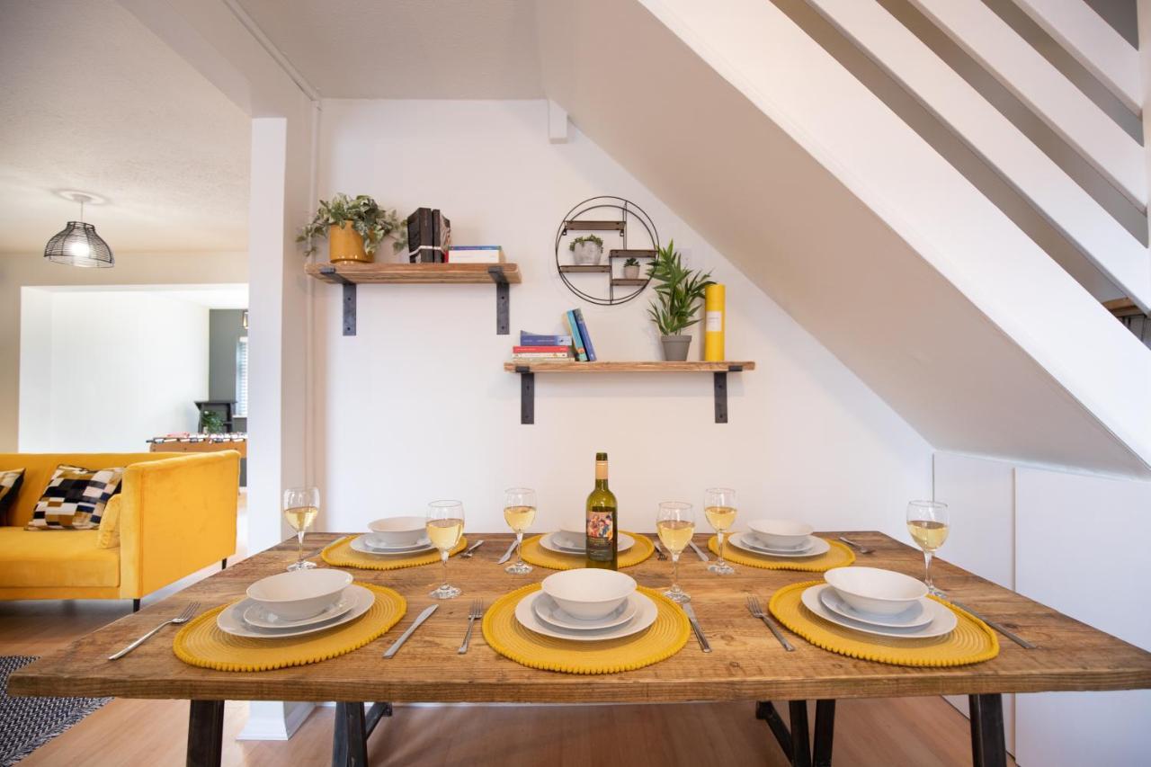 Saltbox Properties- Large!! 3 Bed, 3 Bath House, Parking, Fast Wifi, Town Centre Location! Sleeps 6 애쉬비드라주크 외부 사진