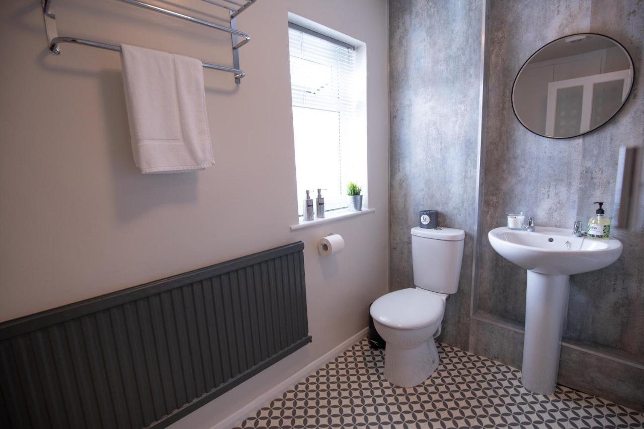 Saltbox Properties- Large!! 3 Bed, 3 Bath House, Parking, Fast Wifi, Town Centre Location! Sleeps 6 애쉬비드라주크 외부 사진