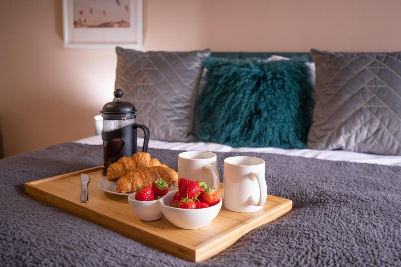 Saltbox Properties- Large!! 3 Bed, 3 Bath House, Parking, Fast Wifi, Town Centre Location! Sleeps 6 애쉬비드라주크 외부 사진